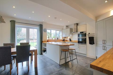 4 bedroom terraced house for sale, Broughton, Stockbridge