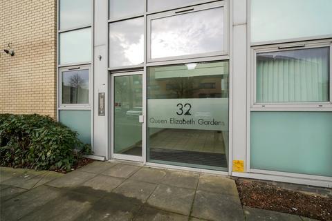 2 bedroom flat for sale, Queen Elizabeth Gardens, Glasgow, Glasgow City, G5