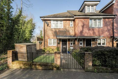 Pembury Road, Tonbridge, TN9