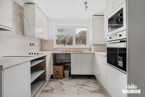 3 bedroom semi-detached house to rent, Warrens Shawe Lane, Edgware, HA8