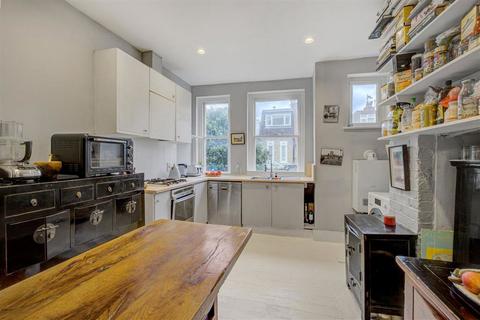 2 bedroom flat for sale, Castelnau Gardens, London SW13