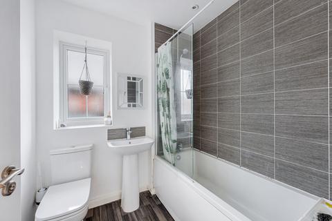 3 bedroom semi-detached house for sale, Kennedy Road, Salford, M5