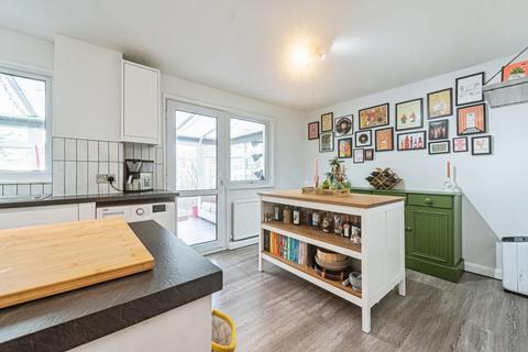 undefined, Knight Street, Basingstoke, Hampshire, RG21