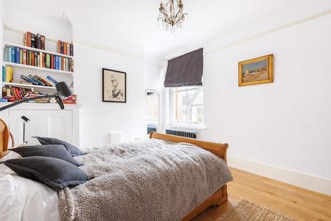 3 bedroom flat to rent, Riverview Gardens, Barnes