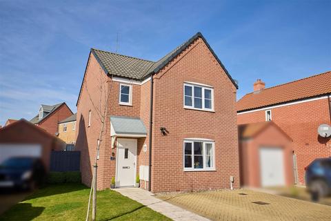 3 bedroom detached house for sale, Harrier Way, Diss IP22