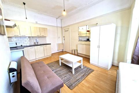undefined, Hollyshaw Lane, Leeds