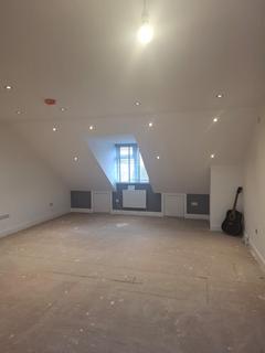 3 bedroom flat to rent, London, SE20