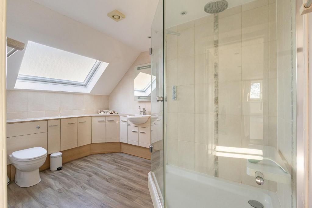Ensuite
