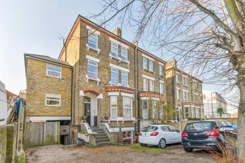2 bedroom flat to rent, Central Hill, Crystal Palace, London, SE19