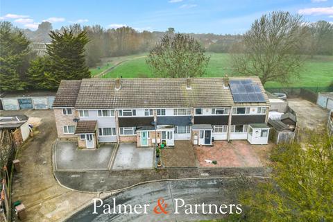 3 bedroom terraced house for sale, Goshawk Drive, Essex CM2