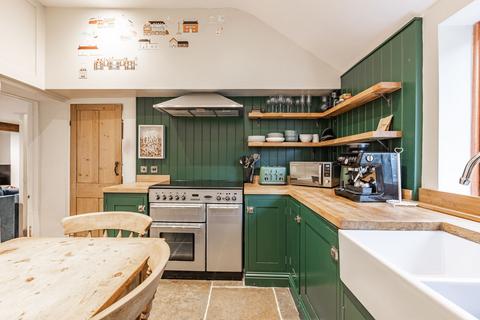 3 bedroom terraced house for sale, Characterful Cottage in Docking