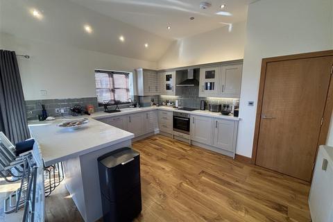 undefined, Sandpit Lane, Yoxall, Burton-on-trent