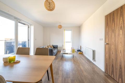 2 bedroom flat for sale, Barking, Barking, IG11