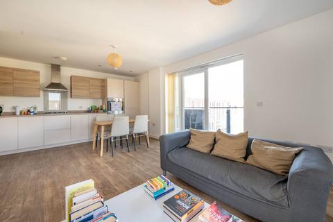 2 bedroom flat for sale, Barking, Barking, IG11
