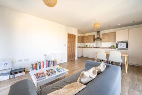 2 bedroom flat for sale, Barking, Barking, IG11
