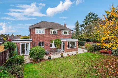 undefined, Holly Close, Farnham Common SL2