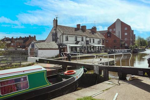 2 bedroom flat for sale, Chandley Wharf, Warwick