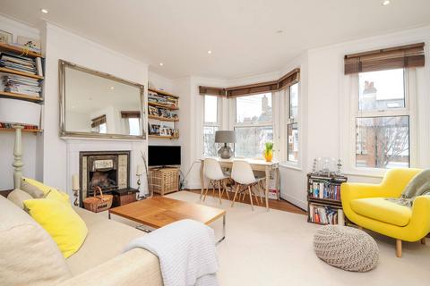 2 bedroom flat to rent, Bendemeer Road, West Putney, London, SW15