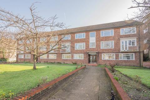 2 bedroom flat to rent, Radcliffe Square, Putney Heath, London, SW15