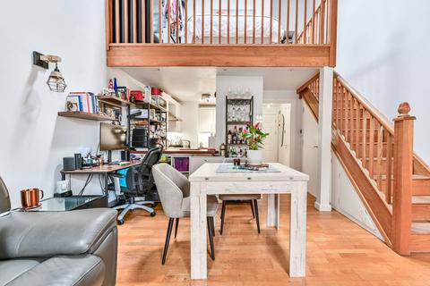 1 bedroom flat for sale, City Road, Old Street, London, EC1V