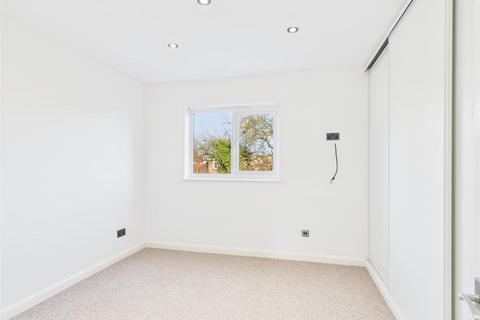 undefined, Battle Court, Kineton
