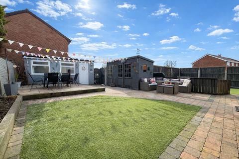 4 bedroom semi-detached house for sale, Parbold Close, Burscough, L40