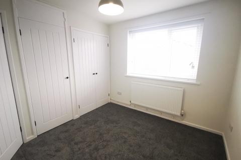 2 bedroom flat to rent, Trentham Avenue, Benton, Newcastle upon Tyne, NE7