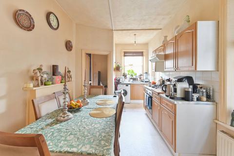 2 bedroom flat to rent, Mowll Street, SW9, Oval, London, SW9