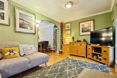 4 bedroom terraced house for sale, Holland House Road, Preston PR5