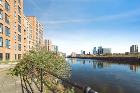 1 bedroom flat for sale, Grant Court, Ordsall Lane, Salford, M5