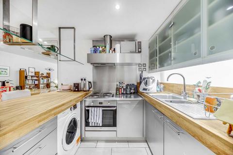 2 bedroom flat to rent, New Wharf Road, London N1