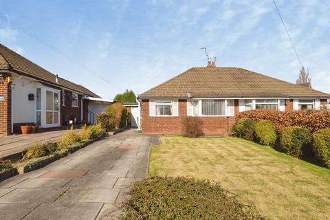 2 bedroom bungalow for sale, Ashbrook Close, Denton, Manchester, Greater Manchester, M34