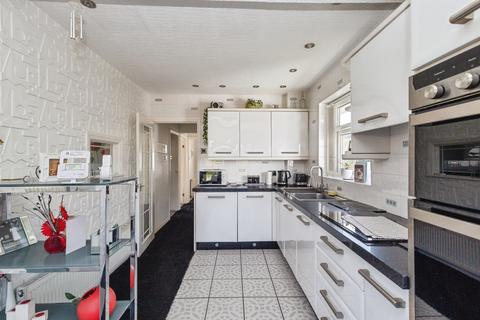 2 bedroom bungalow for sale, Ashbrook Close, Denton, Manchester, Greater Manchester, M34