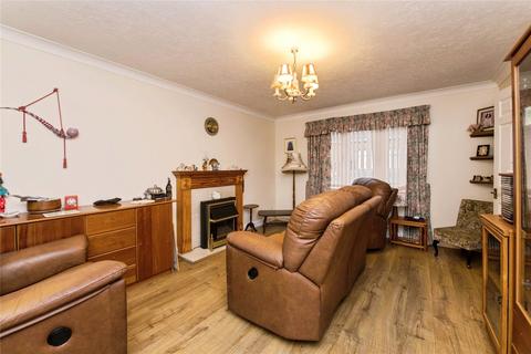 2 bedroom bungalow for sale, Ivydale, Exmouth, Devon, EX8