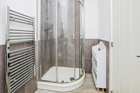 1 bedroom flat for sale, King Cross Street, Halifax, West Yorkshire, HX1