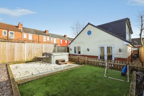 4 bedroom bungalow for sale, Carlyle Court, ROTHERHAM, South Yorkshire, S66