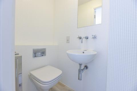 Studio to rent, College Road, Harrow HA1
