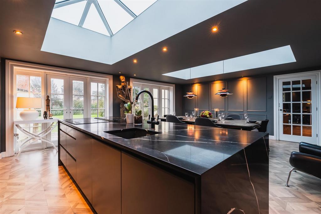 Dining Kitchen