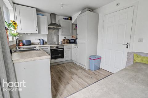 3 bedroom terraced house for sale, Dutchman Way, Doncaster