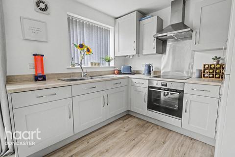 3 bedroom terraced house for sale, Dutchman Way, Doncaster