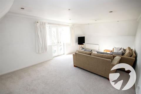 2 bedroom flat for sale, Court Road, London, SE9