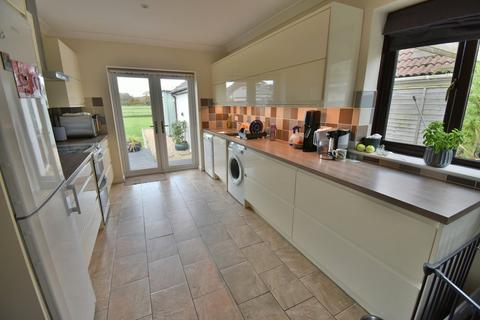 2 bedroom detached house for sale, Ham Lane, Ferndown, BH22