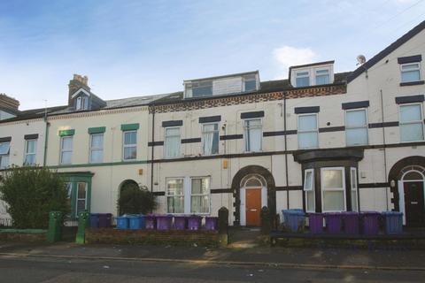 undefined, Moscow Drive, Merseyside L13
