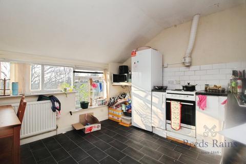 undefined, Moscow Drive, Merseyside L13