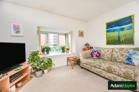 1 bedroom apartment to rent, New Ash Close, East Finchley N2