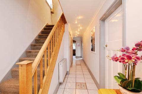 3 bedroom semi-detached house for sale, The Avenue, Park Estate, Haxby, York, YO32