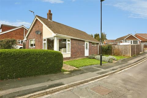 2 bedroom bungalow for sale, St. Margarets Close, Southampton, Hampshire, SO18