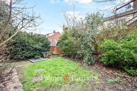 5 bedroom terraced house for sale, George Williams Way, Colchester, Essex, CO1
