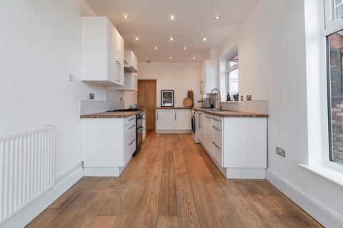 3 bedroom terraced house for sale, Dulverton Road, Leicester, LE3