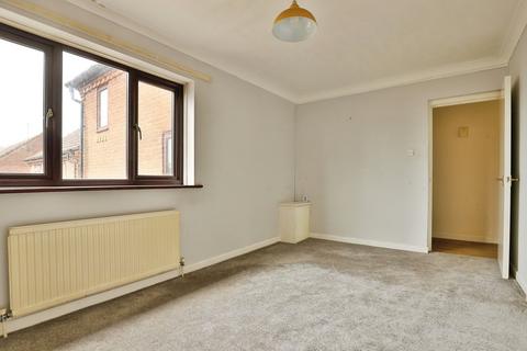 2 bedroom flat for sale, Furlong Mews, Ringwood, Hampshire, BH24